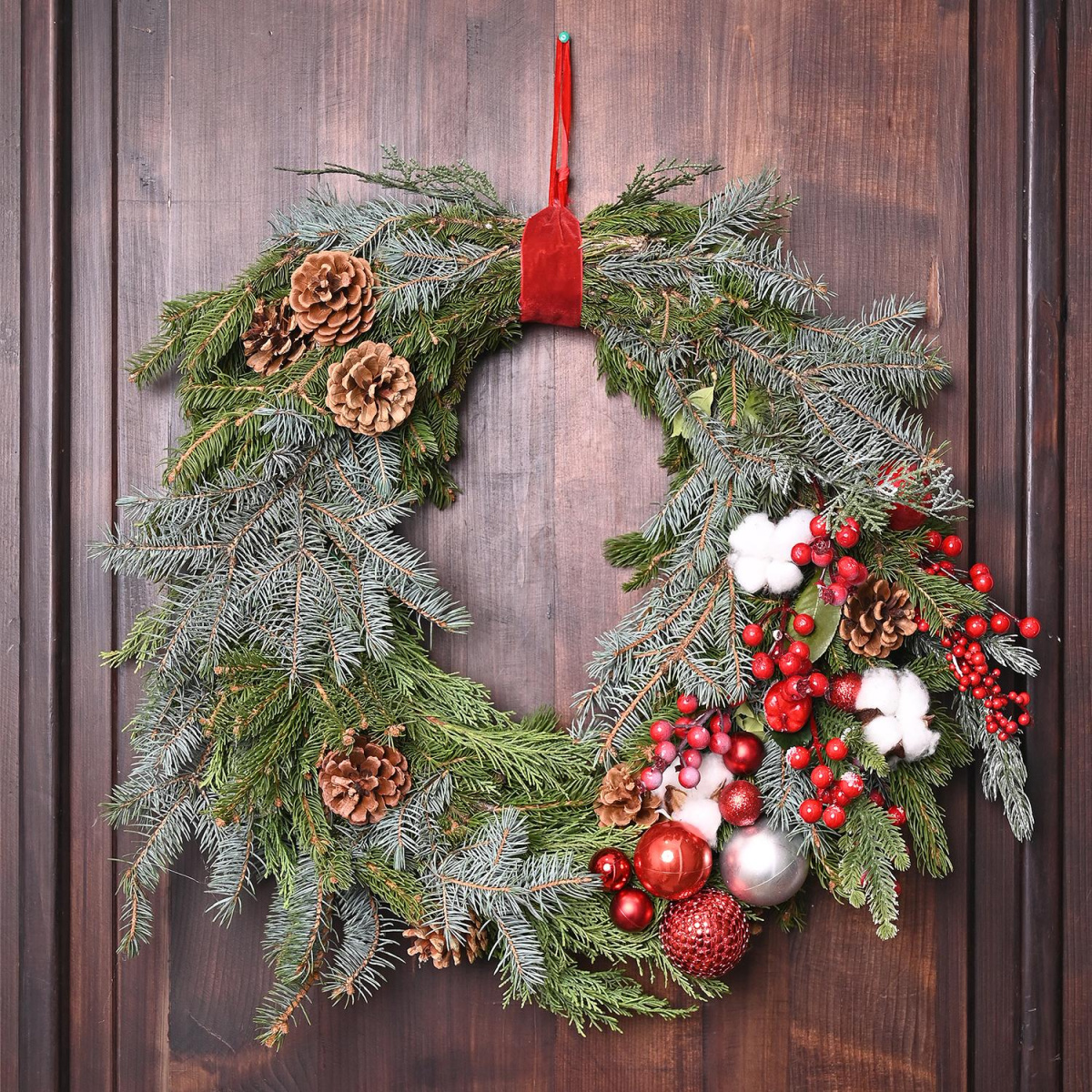 Warm Christmas Wreath