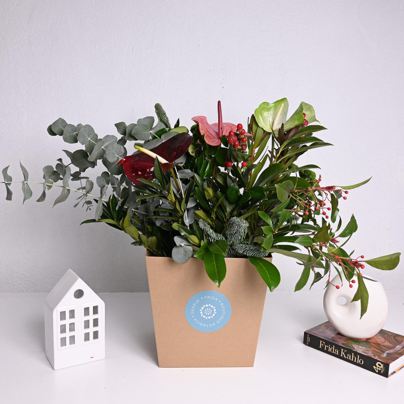 Bold Essence Flower Box