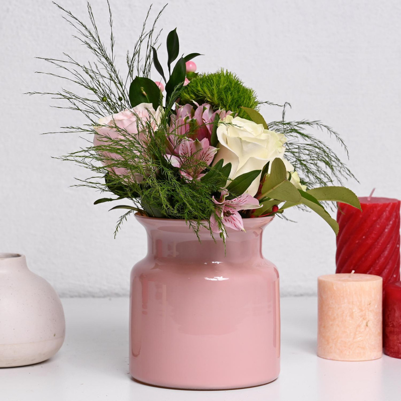 Вазна Во Боја Розева