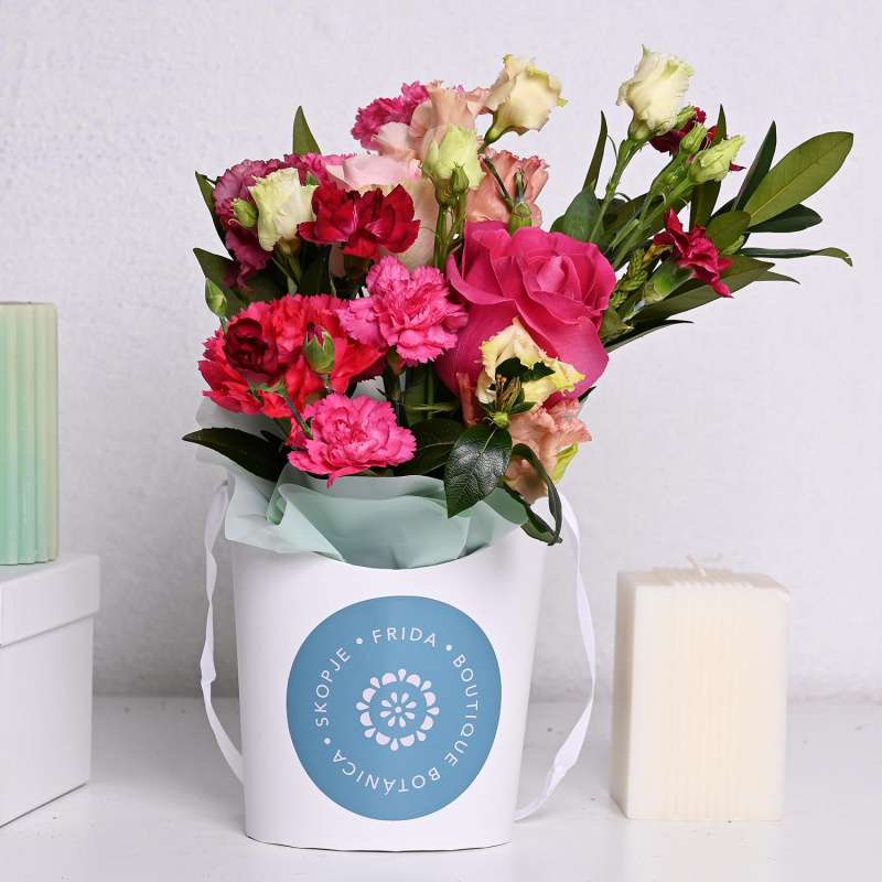 "Pink Velvet" Букет Во Кутија