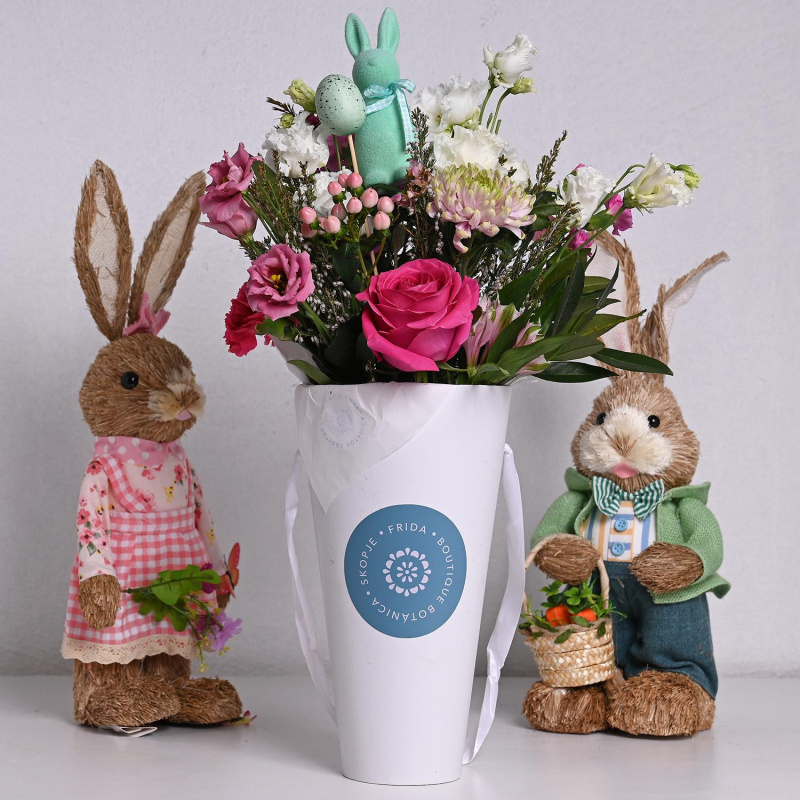 Magenta Royale - Цветен Аранжман во Кутија