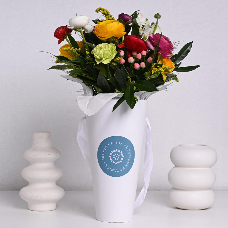 Botanica Viva - Цветен Аранжман во Кутија