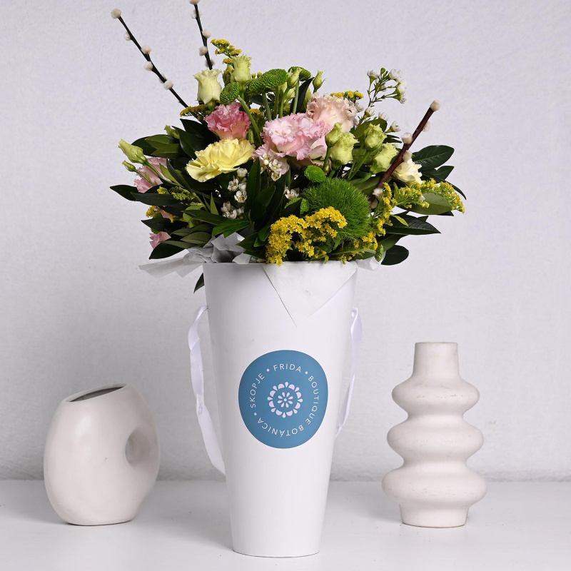 Botanica Solea - Цветен Аранжман во Кутија