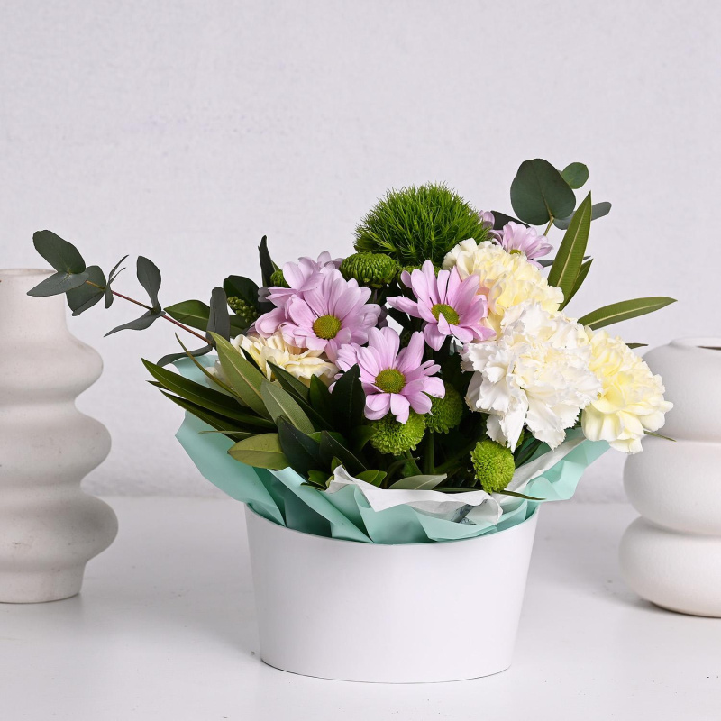 Spring Sorbet – Цветен Аранжман во Кутија